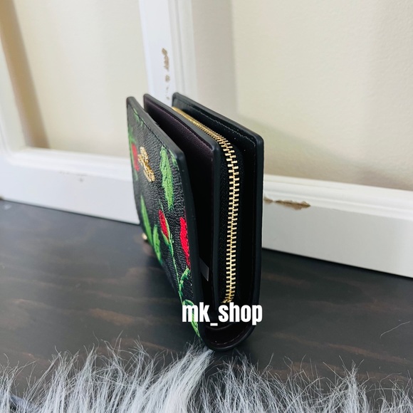 COACH Snap Wallet Signature Canvas Fairytale Rose Print - Picture 6 of 16